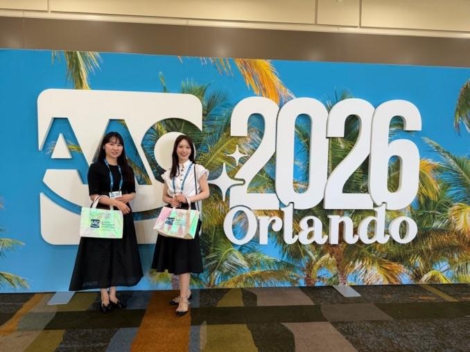 【学術展示】2026 AAO Annual Sessionにて小山栞助教・小林理香助教(歯科)・赤塚加奈子助教(歯科)が学術展示を行いました